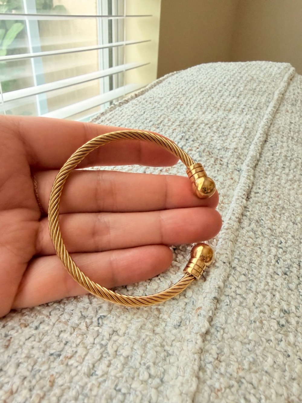 Gold Twisted Cable Cuff Bracelet - Picture 4 of 6